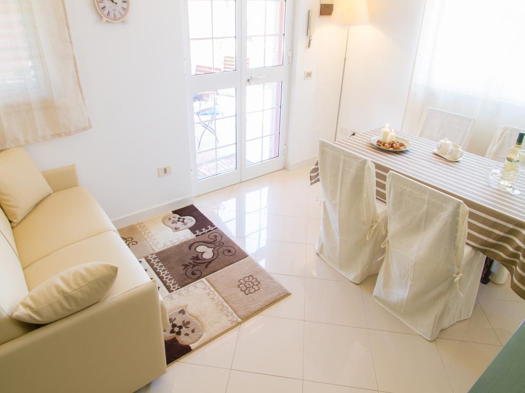 Gelso Bianco Apartments Campofelice Di Roccella Εξωτερικό φωτογραφία