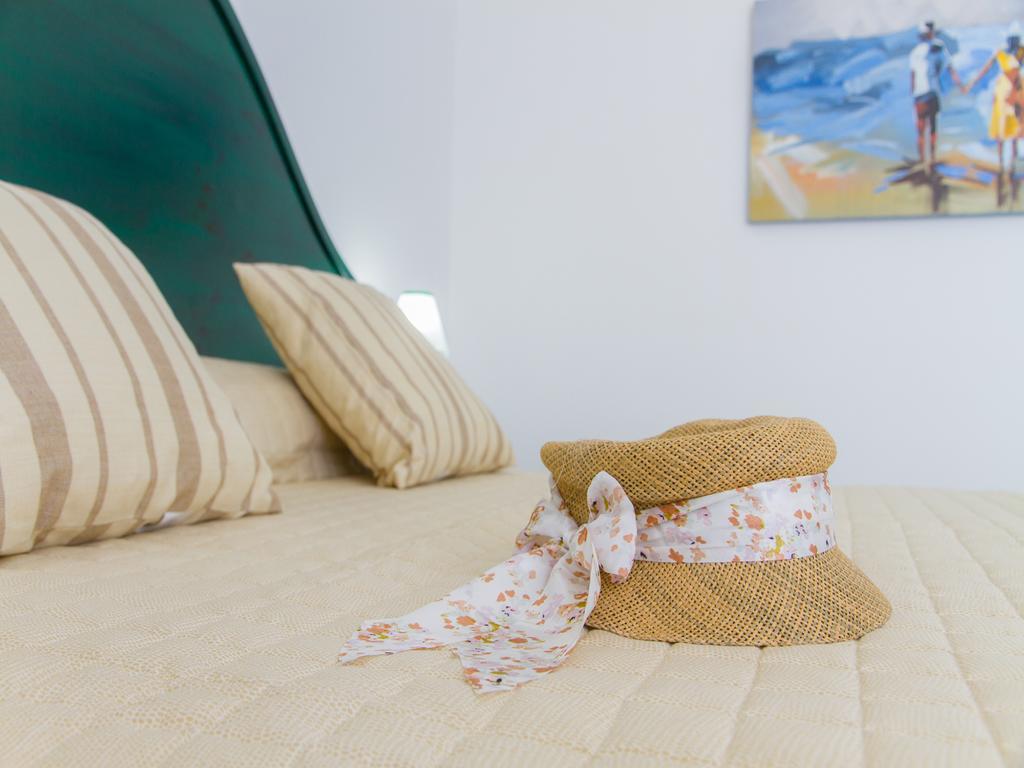 Gelso Bianco Apartments Campofelice Di Roccella Εξωτερικό φωτογραφία