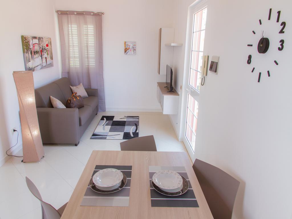 Gelso Bianco Apartments Campofelice Di Roccella Εξωτερικό φωτογραφία