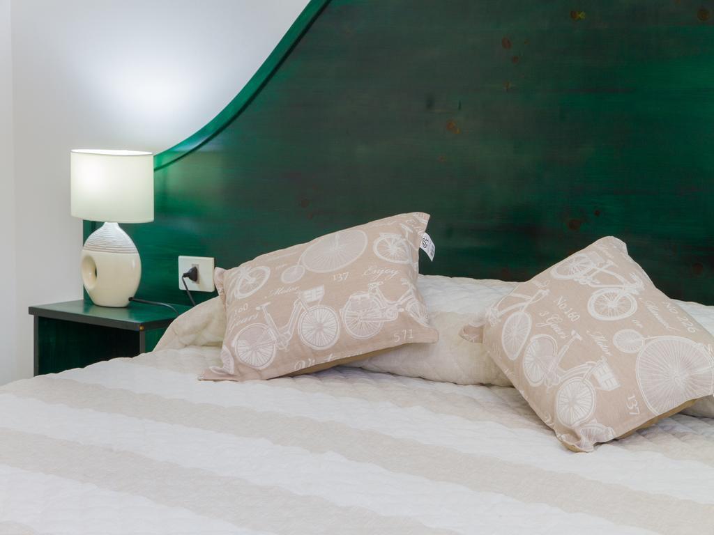 Gelso Bianco Apartments Campofelice Di Roccella Εξωτερικό φωτογραφία
