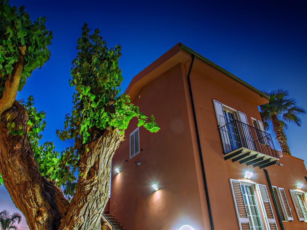 Gelso Bianco Apartments Campofelice Di Roccella Εξωτερικό φωτογραφία