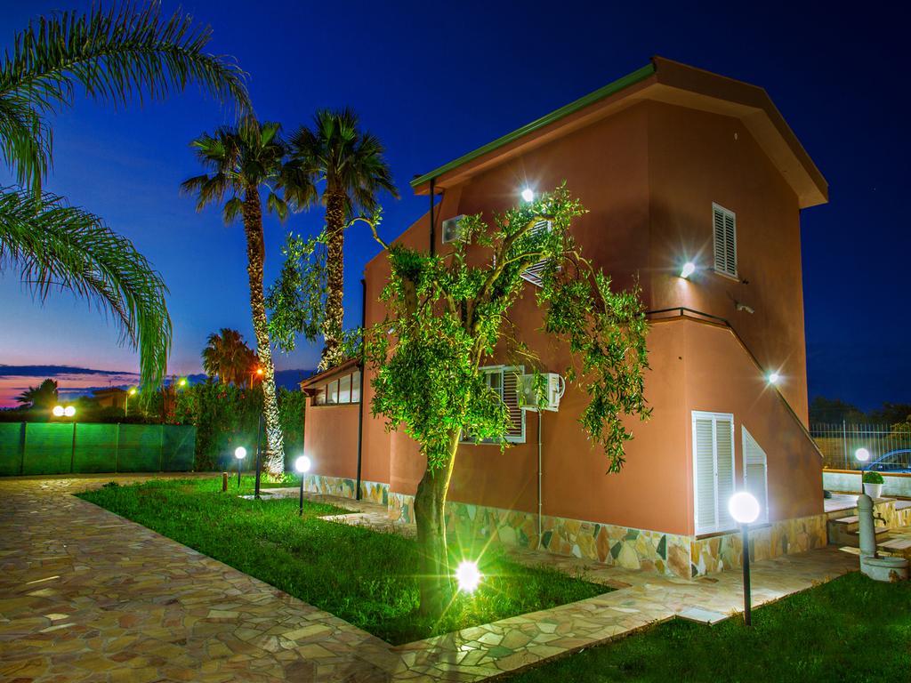 Gelso Bianco Apartments Campofelice Di Roccella Εξωτερικό φωτογραφία